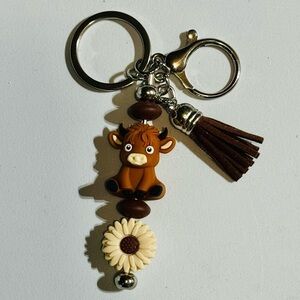 Handcrafted by me | Highland cow keychain